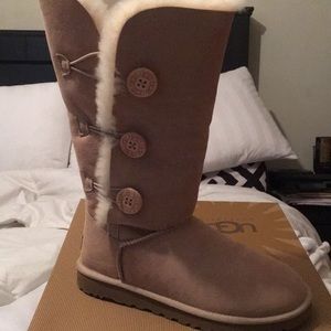 Uggs Bailey button boots